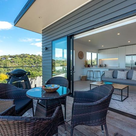 Luna Cottage. Stunning Ocean Views On Waiheke Oneroa ภายนอก รูปภาพ