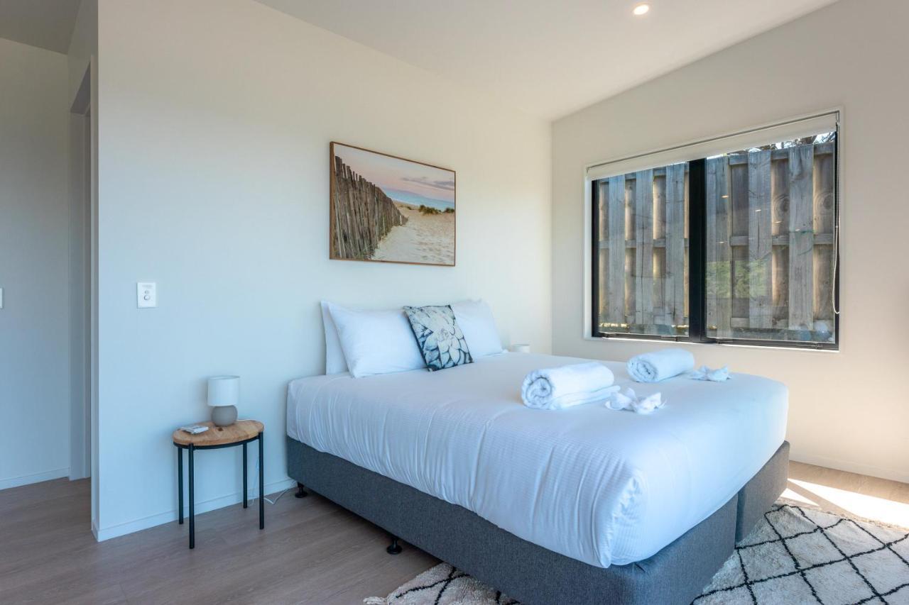 Luna Cottage. Stunning Ocean Views On Waiheke Oneroa ภายนอก รูปภาพ